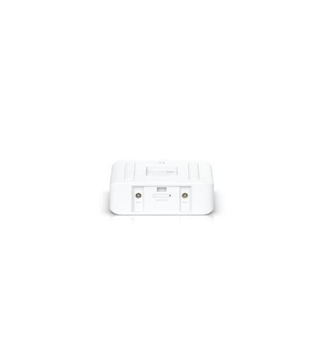 5 GHz wireless bridge with PoE output